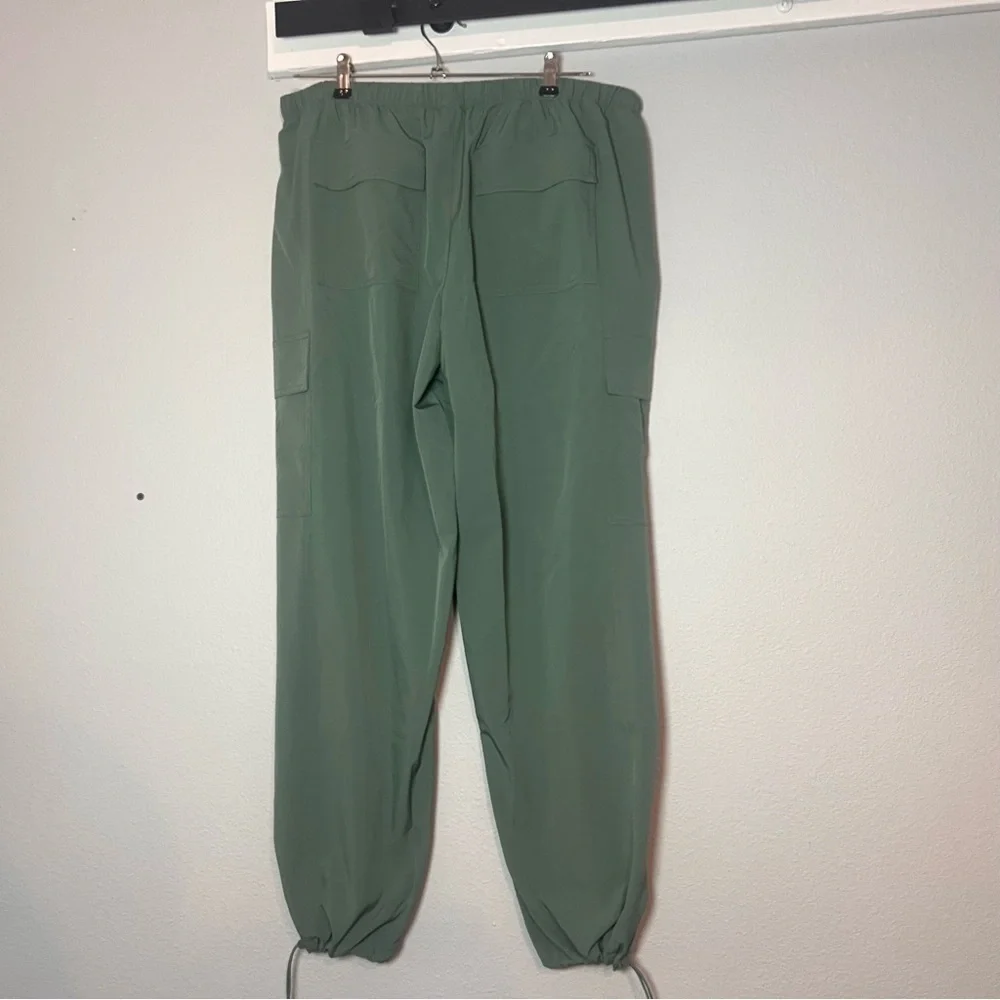 Victoria’s Secret PINK Parachute Cargo Trouser Pants Fresh Forest Green Large - Picture 11 of 13